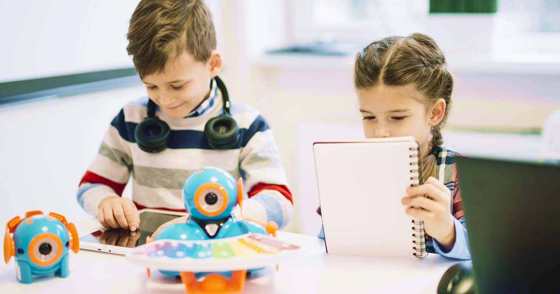 bambini giochi robot informatica